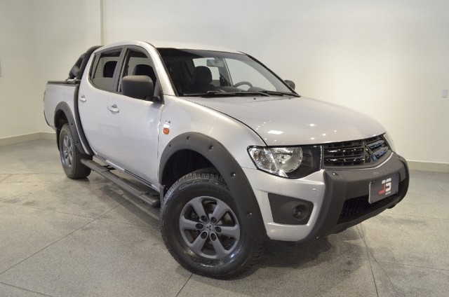 MITSUBISHI L200 TRITON 3.2 DI-D 4X4 GLX CUSTOMIZADA IPVA 2021 PAGO