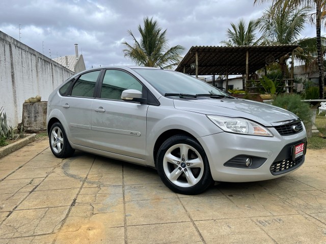 FOCUS GLX 1.6 EMPLACADO 2021  VENDO OU TROCO 