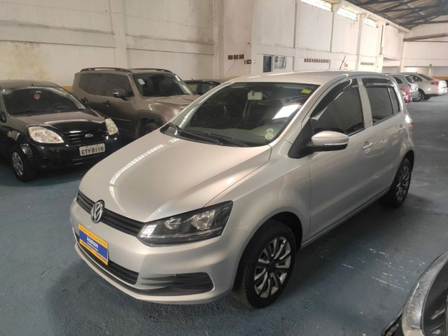 CARRO: VOLKSWAGEN FOX TRENDLINE 1.0 2016 FLEX BR COM APENAS 43 MIL KM RODADOS