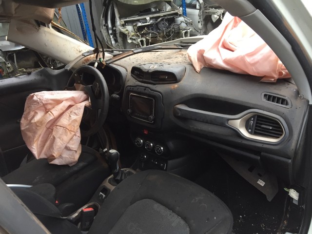 Sucata Jeep Renegade  diesel  4x4 - Foto 5