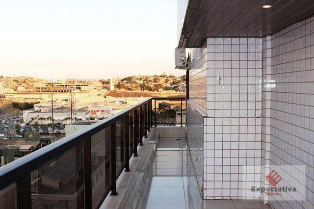 Belissíma Cobertura Triplex, 5 quartos  à venda, 408 m² por R$ 1.800.000 - Palmares - Belo - Foto 2