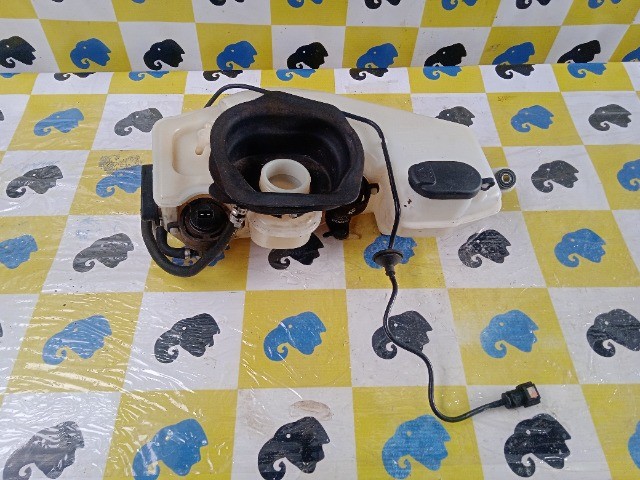 Reservatório De Água Do Parabrisa C Motor Renault Duster 2.0 2013 2014 2015 