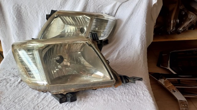 Par Farol hilux 2012/15 - Foto 4