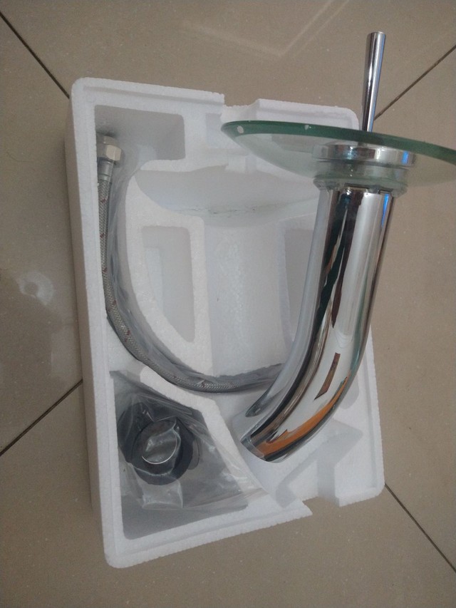 Torneira vitória high de led sensea bica alta - Foto 6