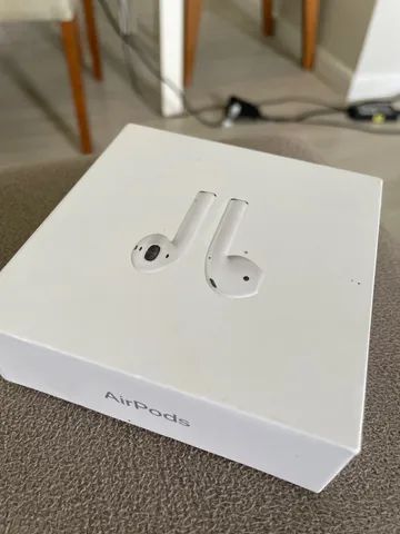 Airpods Apple com Estojo de Recarga Bluetooth Branco MV7N2BE