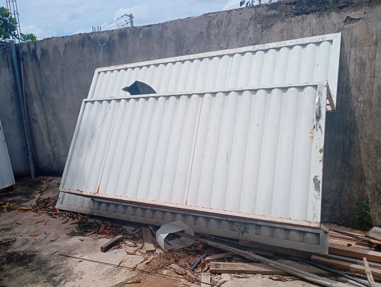 Portão, porta e janela