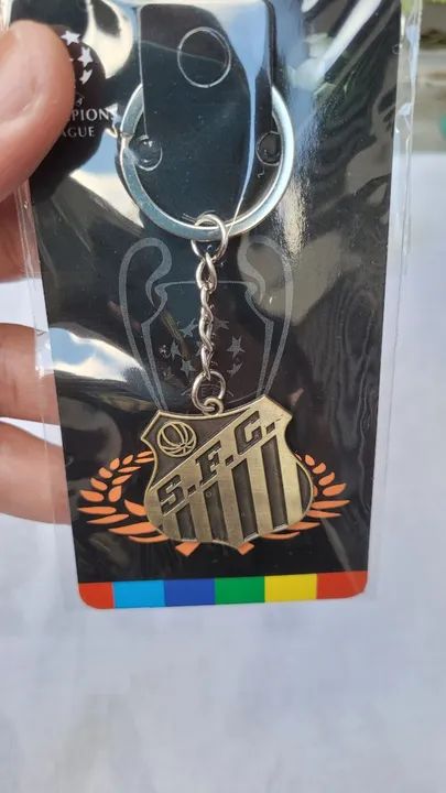 Chaveiro escudo Time Santos de metal  - Foto 2