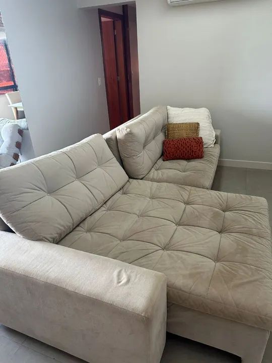 SALDÃO! ESTAMOS DE MUDANÇA.  Vendo sofá retrátil 2,8m