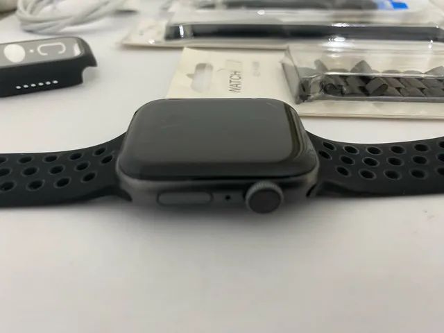 Apple watch nike series best sale 4 44mm