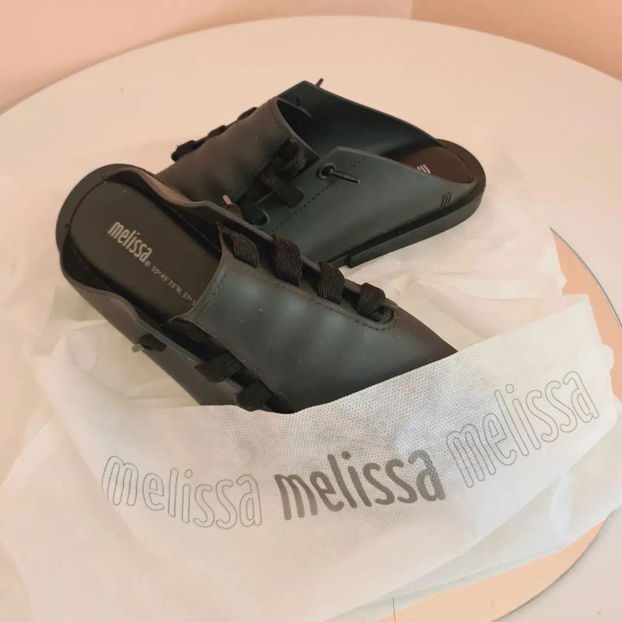 Melissa Ulitsa - Preto Opaco L180a - Nova - Foto 4