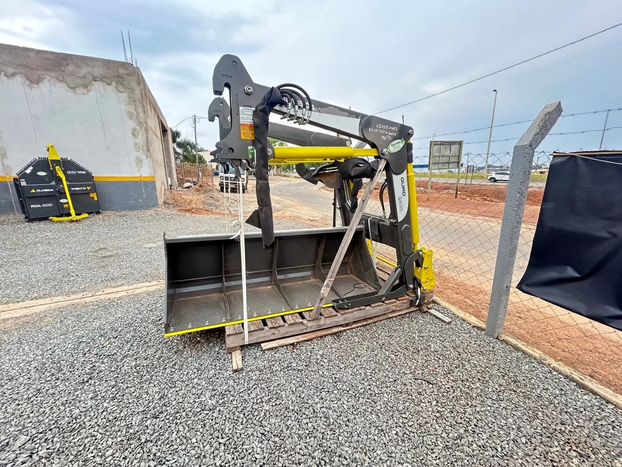 Conjunto frontal PCAL 1500 C/ Concha 600 lts P/ tratores de 75 a 90 CV