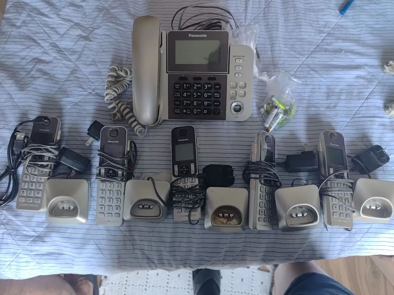 Telefone sem fio 5 ramais + 1 base