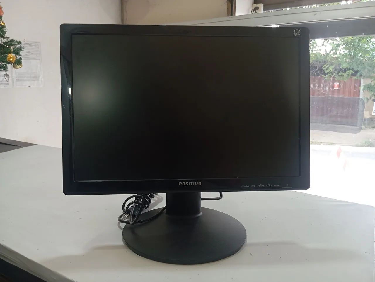 MONITOR LG FUNCIONANDO PERFEITAMENTE R$185