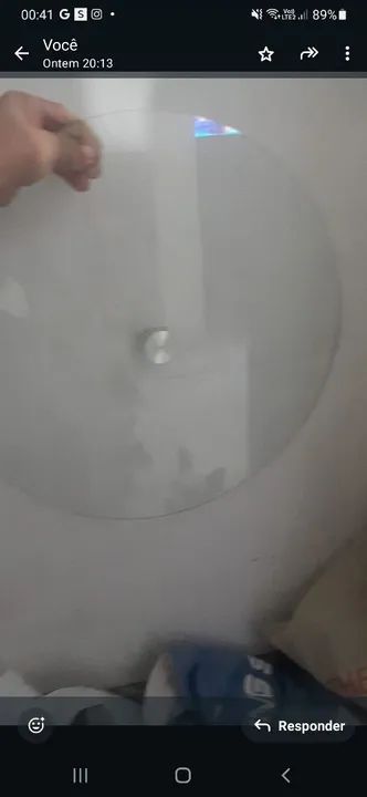 Estilo prato micro-ondas mas é para bolo