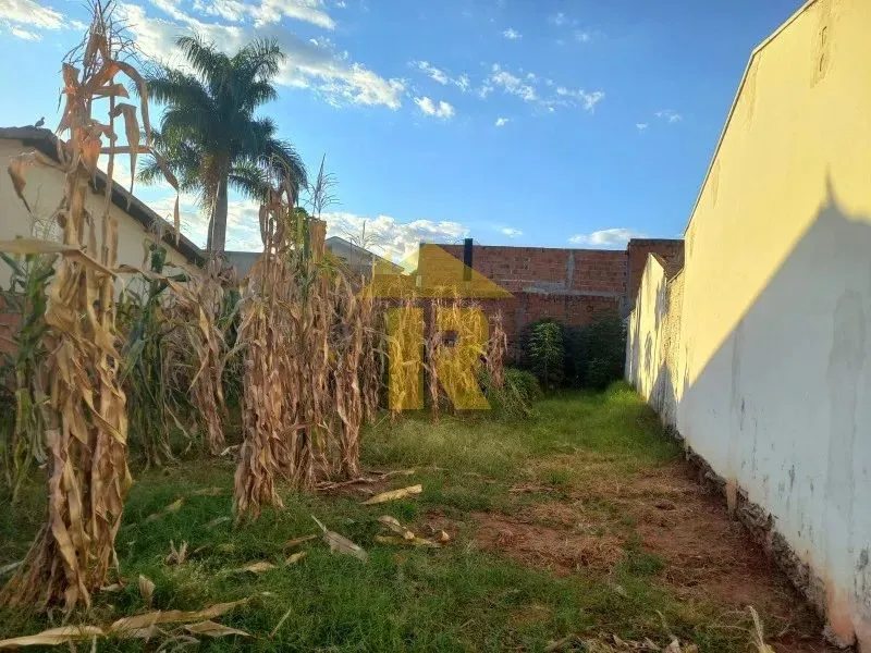 Terreno à venda em São José do Rio Preto-SP, no Parque das Amoras I, com 250,00 m² de área