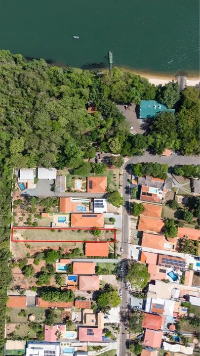 Terreno dentro de condomínio na beira do Rio Paraná 