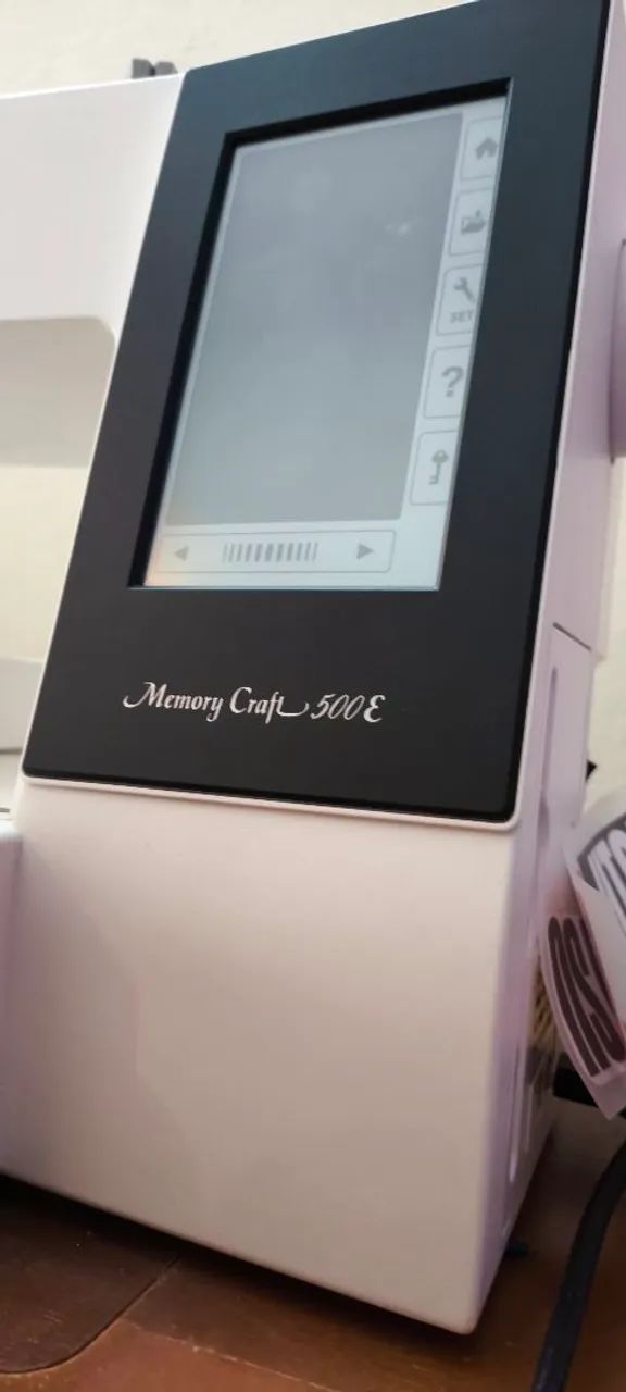 Máquina de bordado janome mc500e - Foto 2