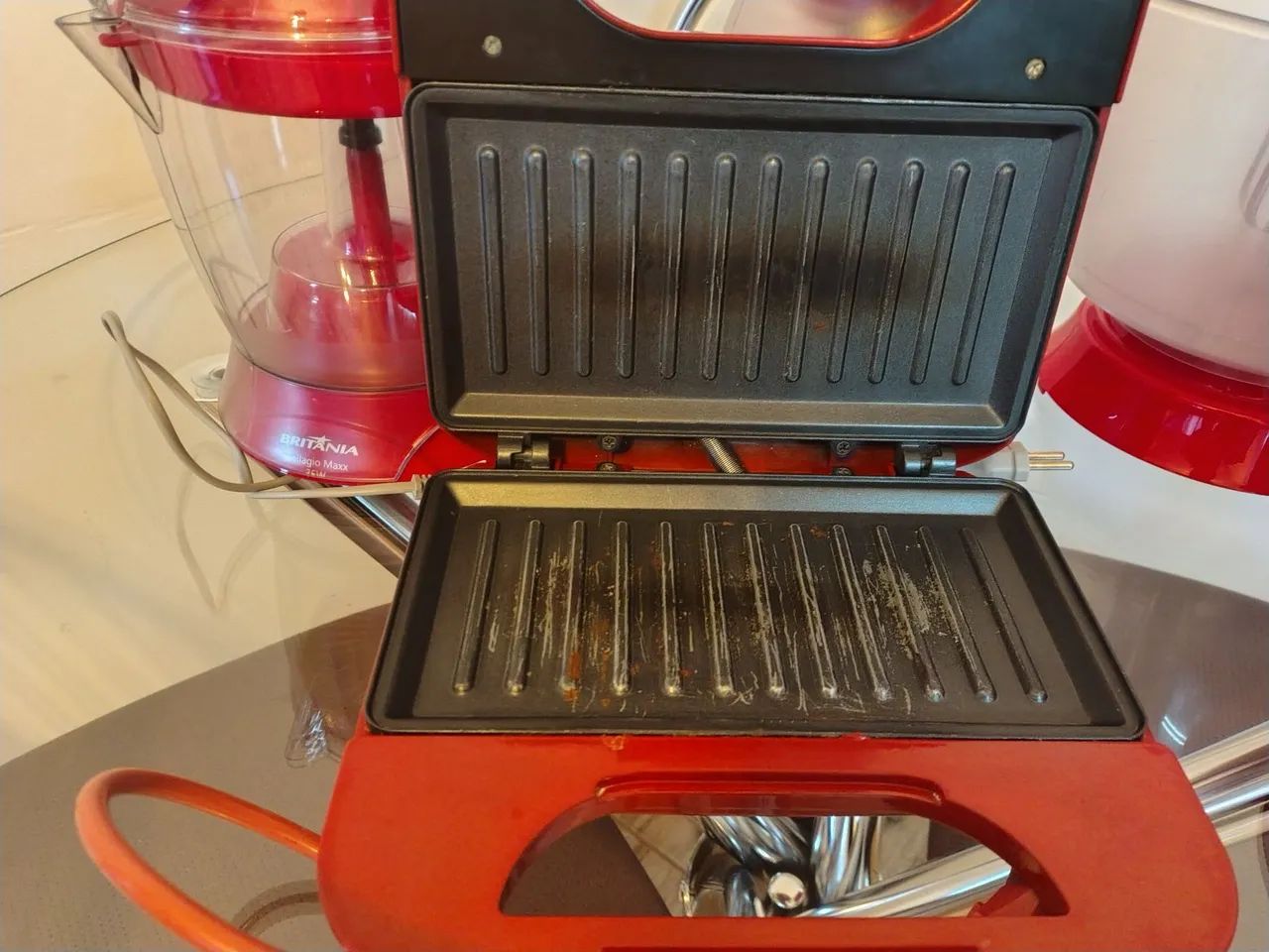 Vendo batedeira Britânia  - Foto 3