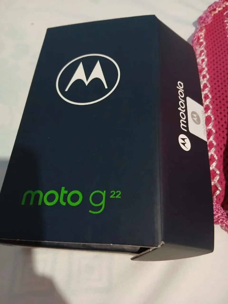 VENDE-SE UM CELULAR MOTO G22.