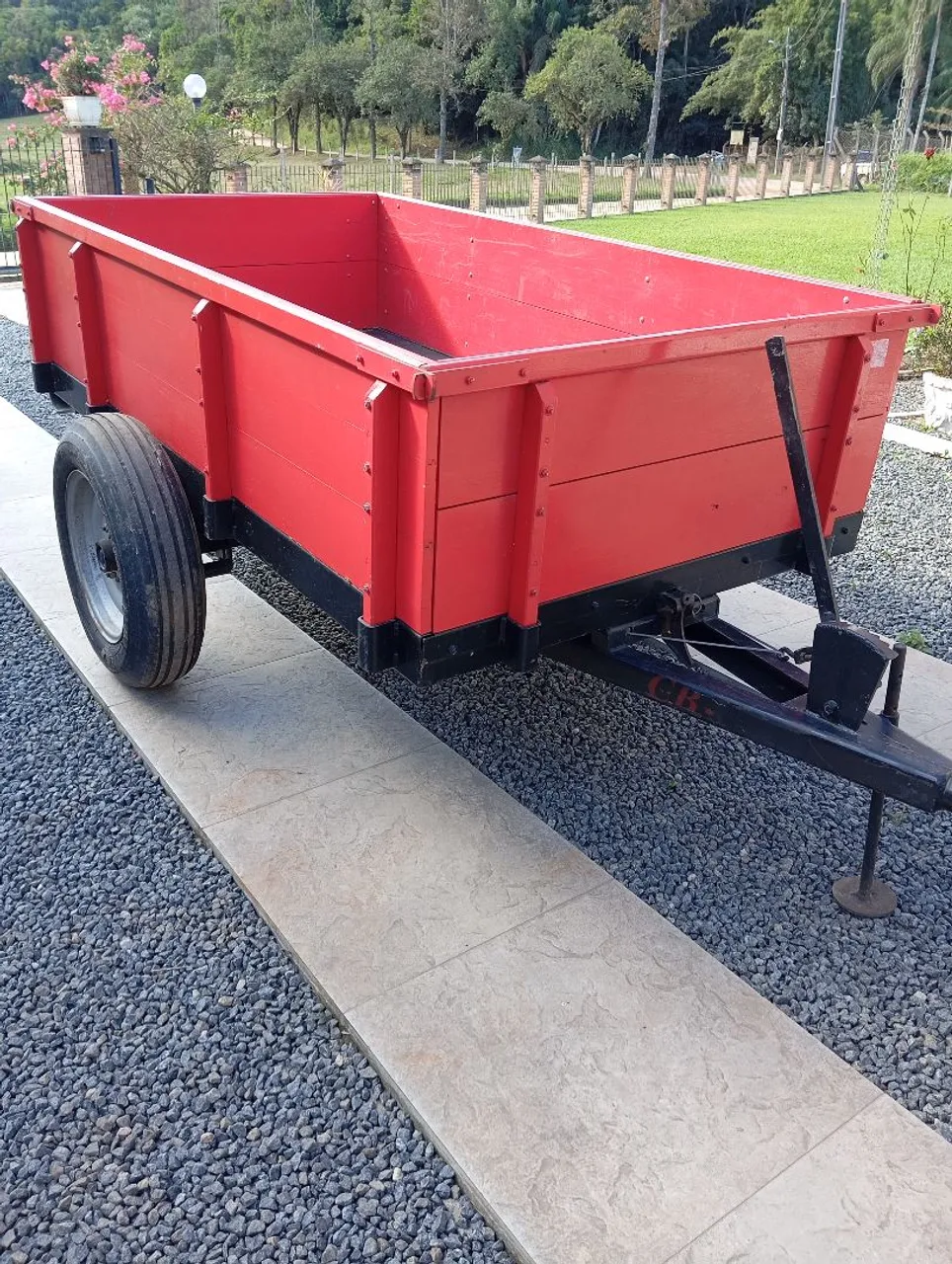 Carreta Agrícola Lavrale para trator pequeno
