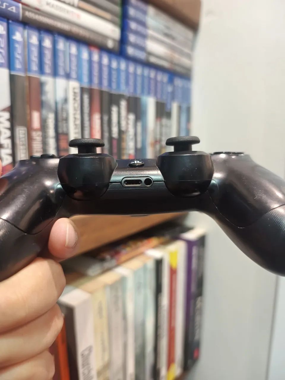 Controle DualShock 4 Playstation 4 Original Preto  - Foto 4