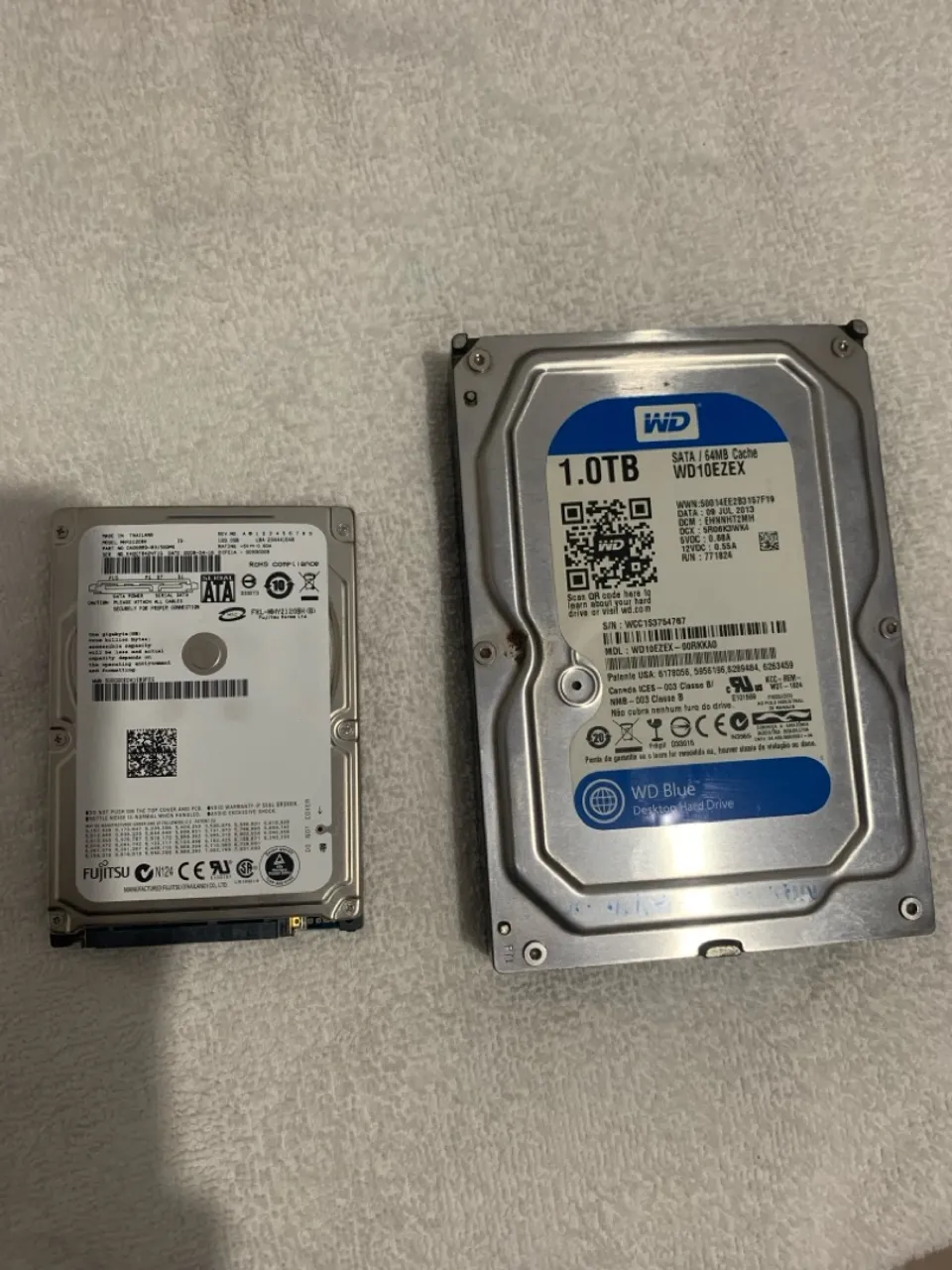Hd de 1 Tera para pc e outro de notebook de 120gigas