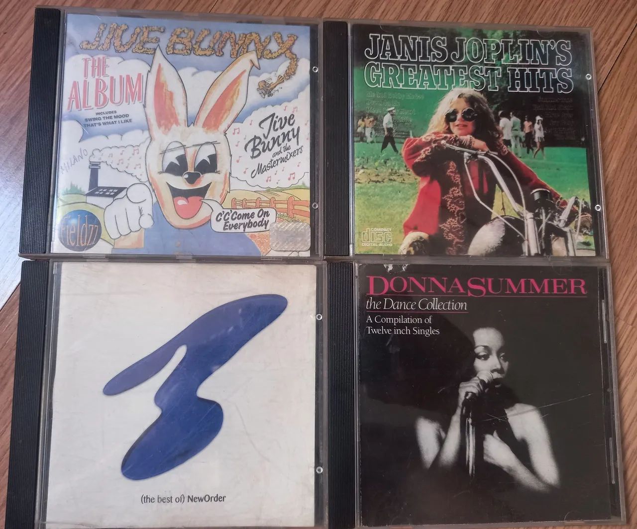 Quatro CDs Internacionais tops - CDs, DVDs etc - Jardim Betânia