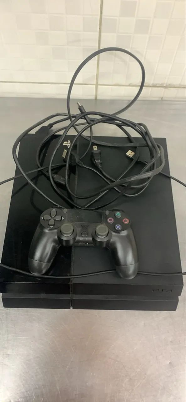 PS4 Slim - Console de jogos