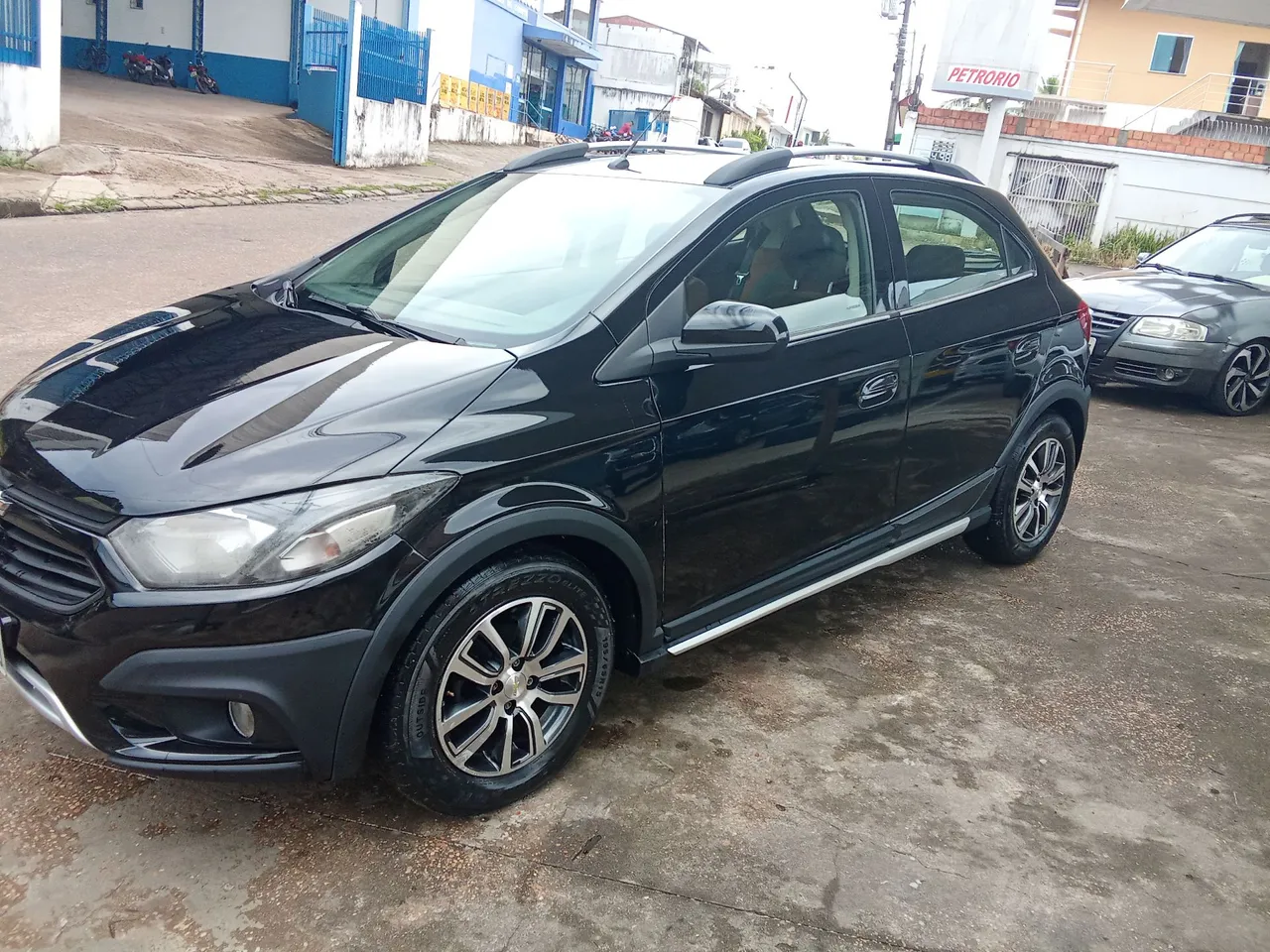 Onix activa automático ano 17/18 valor 52 mil