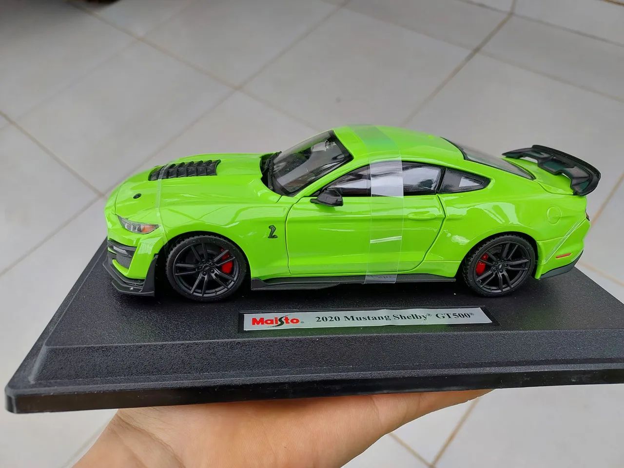 Mustang gt500 1:24 verde - Foto 2