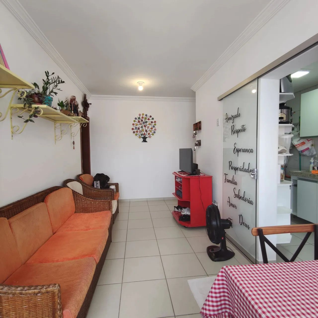 Apartamento Seminovo 2 suítes -  à 1,5km do Centro de GV