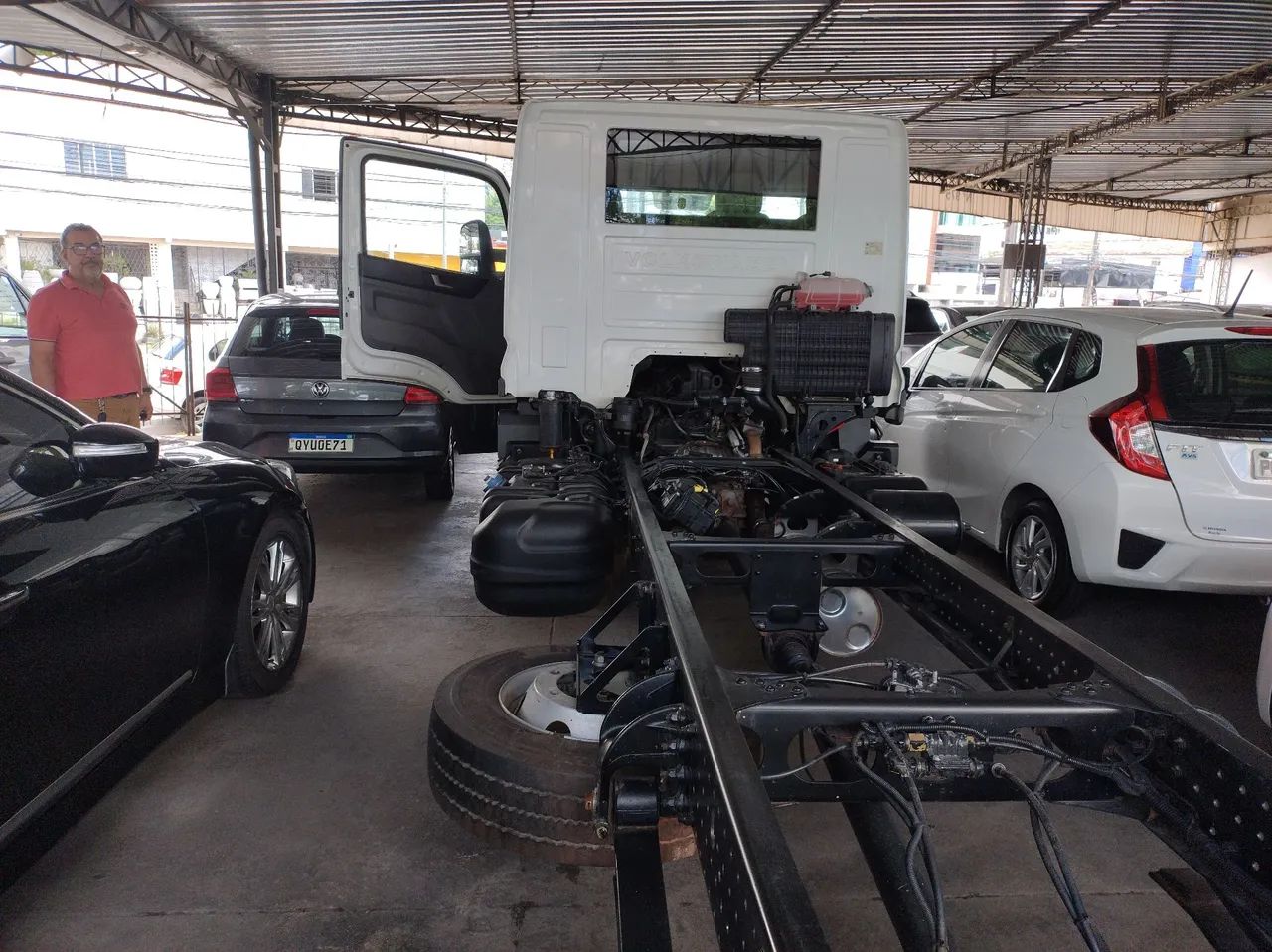 Vw delivery 9.170 prime ano2021 carro extra único dono revisado com ar condicionado comple - Foto 5
