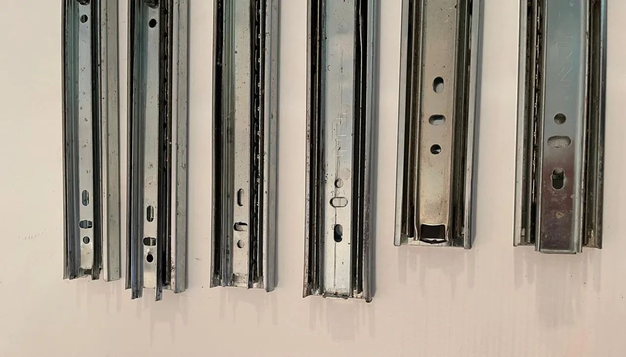 Corrediças metálicas para gavetas todas essas peças 90,00 - Foto 3