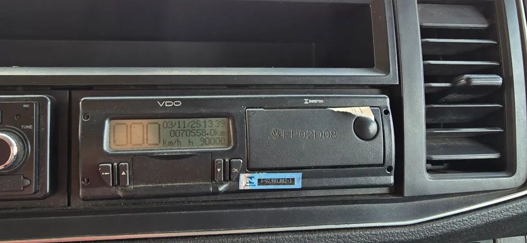 Vw 13.180 6x2 Delivery Ano 2022 Baixo Km Sider 06 Paletes - Foto 5