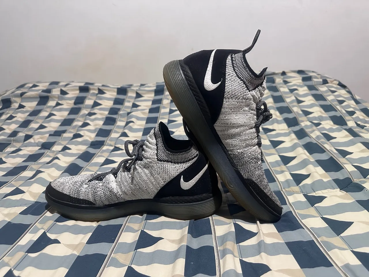 KD 11 Black White Racer - Tamanho BR 43,5