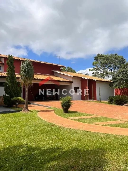 Chácara em Avenida Professora Olga Ferreira Campos - Parque Planalto - Araraquara/SP