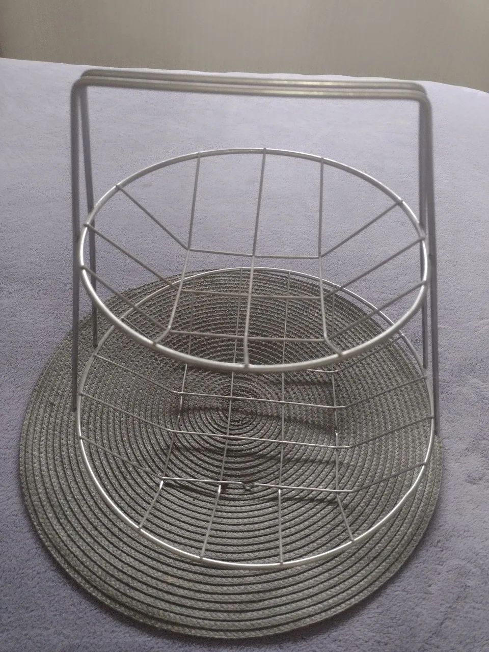 Fruteira de mesa cromada com 2 Andares