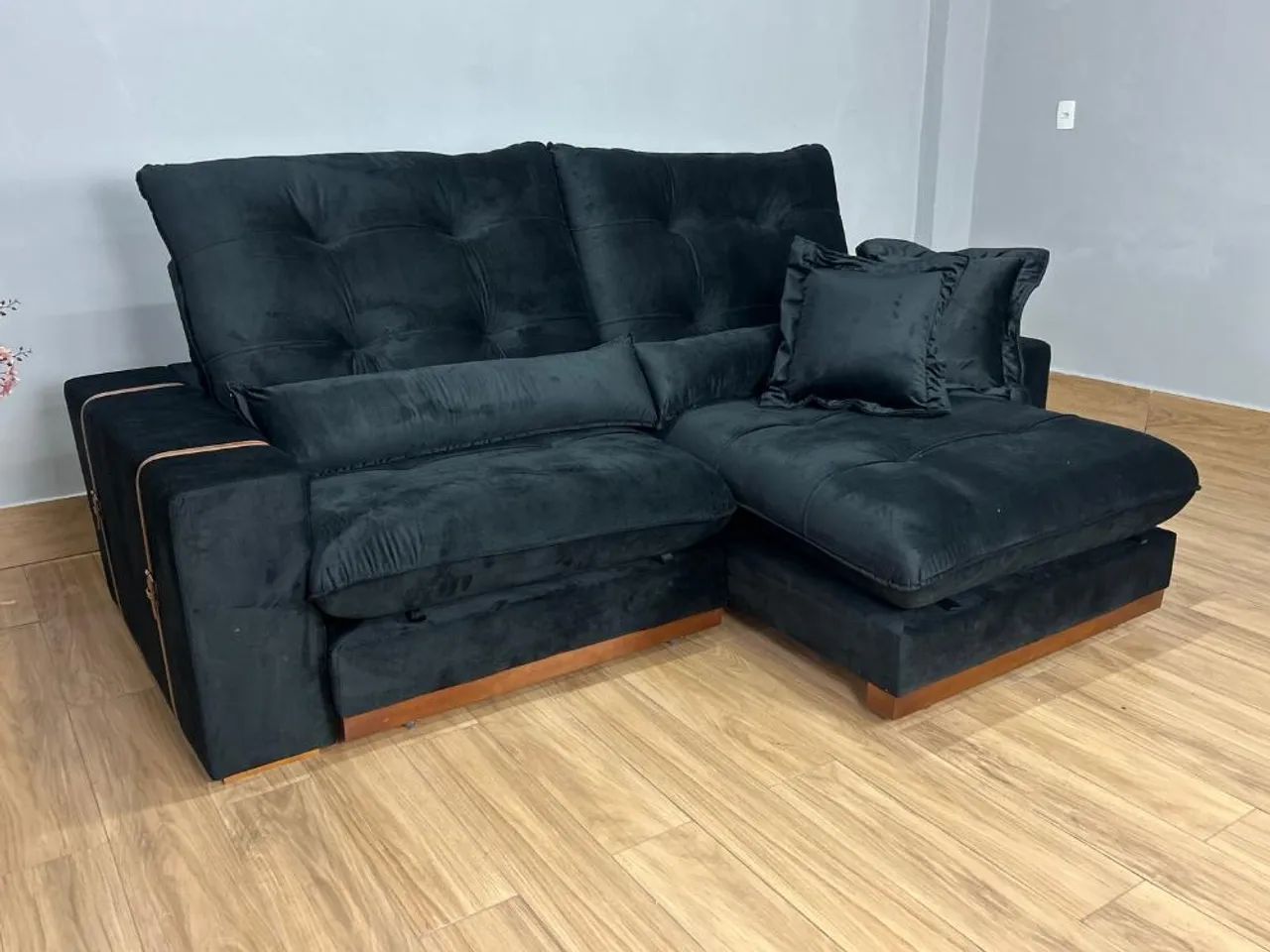 Sofá Retrátil e Reclinável Viena 2.30m - Preto Veludo l654