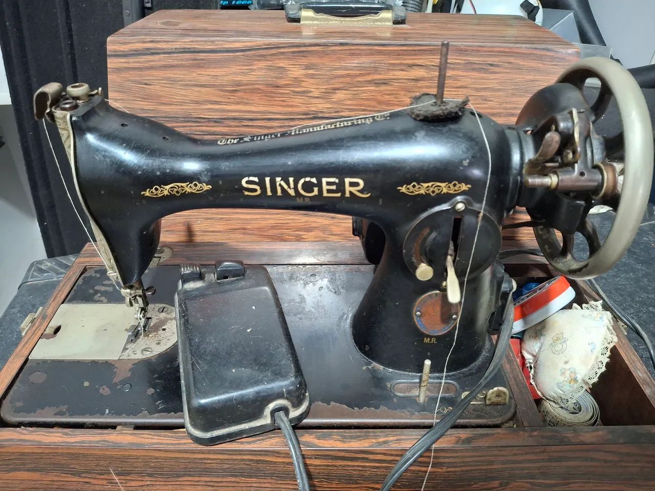Máquina de Costura Singer Antiga