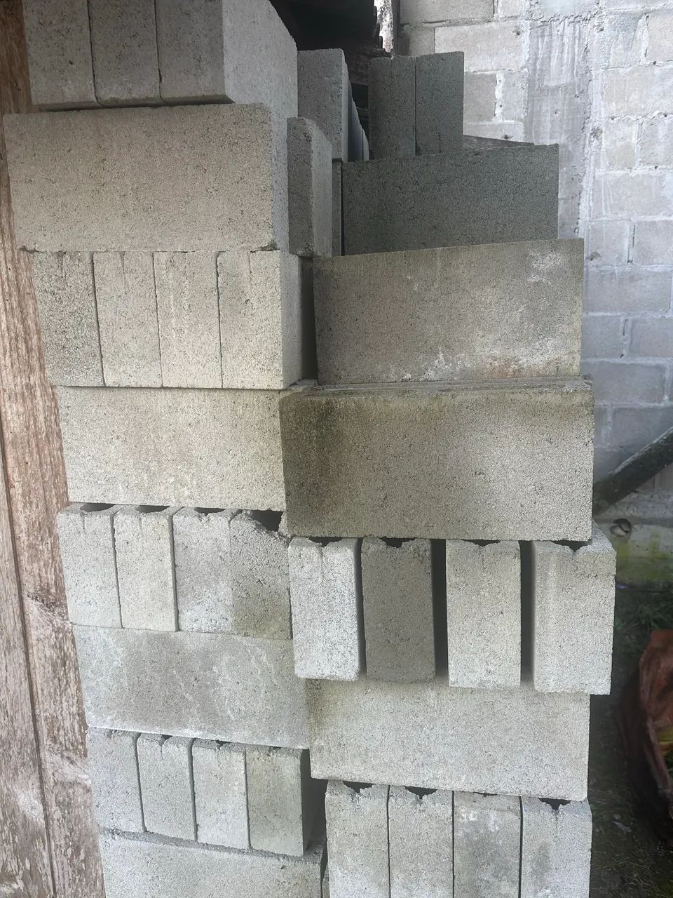 Blocos de Concreto64842101684355122
