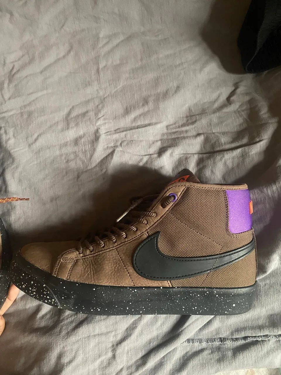 Tênis Nike Blazer Pro GT Trails & Brown 