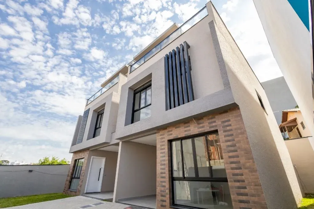 Sobrado com 3 suítes à venda, 133 m² por R$ 940.000 - Bacacheri - Curitiba/PR