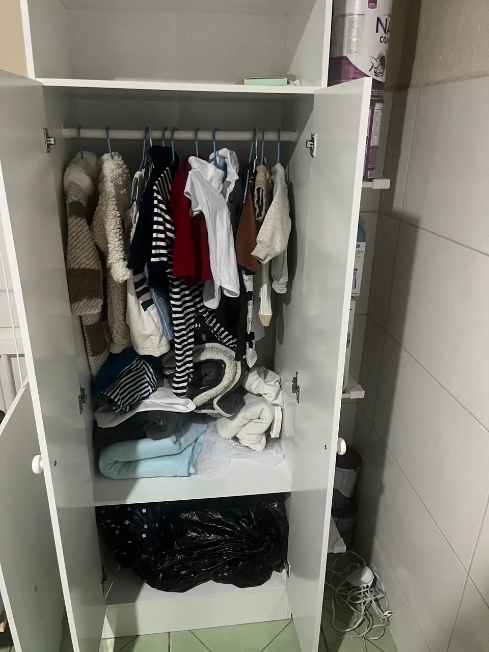 Guarda roupa de bebê duas portas  - Foto 3