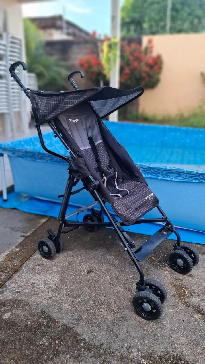 Carrinho de Bebê Voyage Unissex! R$240 Reais. Entrego!