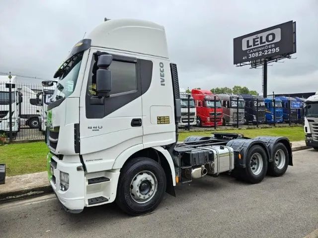 Iveco Hiway 440 6x2 Ano 2017 Teto Alto automático Suspensão Mola - Foto 3