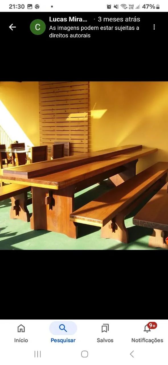 Conjunto de mesa e bancos de madeira maciça