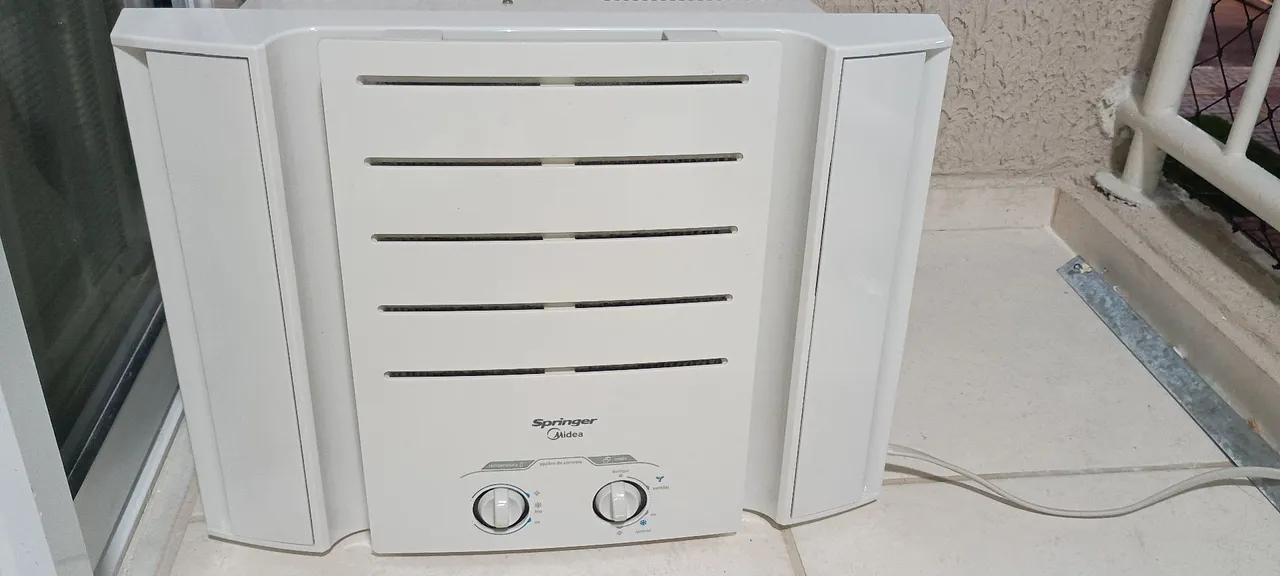 Ar Condicionado Springer Midea de Janela