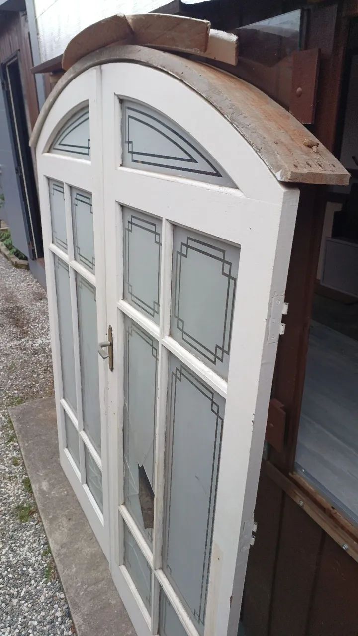 Portas de madeira com vidros decorativos - Foto 2