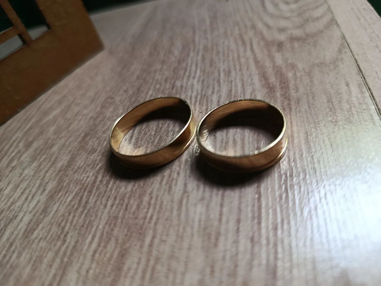 Par de Alianças de Ouro 18k - Foto 2
