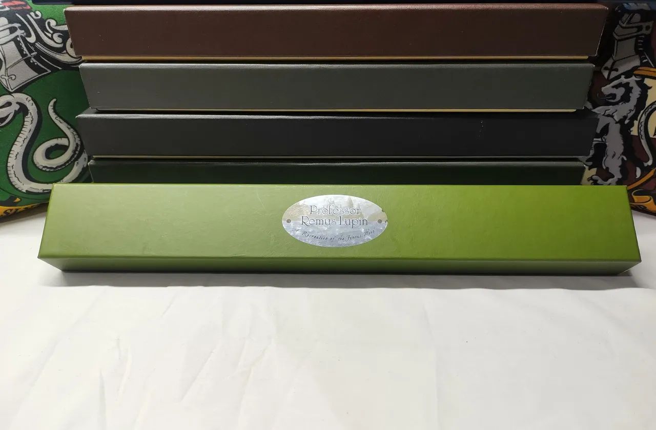 Varinha Harry Potter Noble Collection - Varinha Prof Remus Lupin - Foto 4